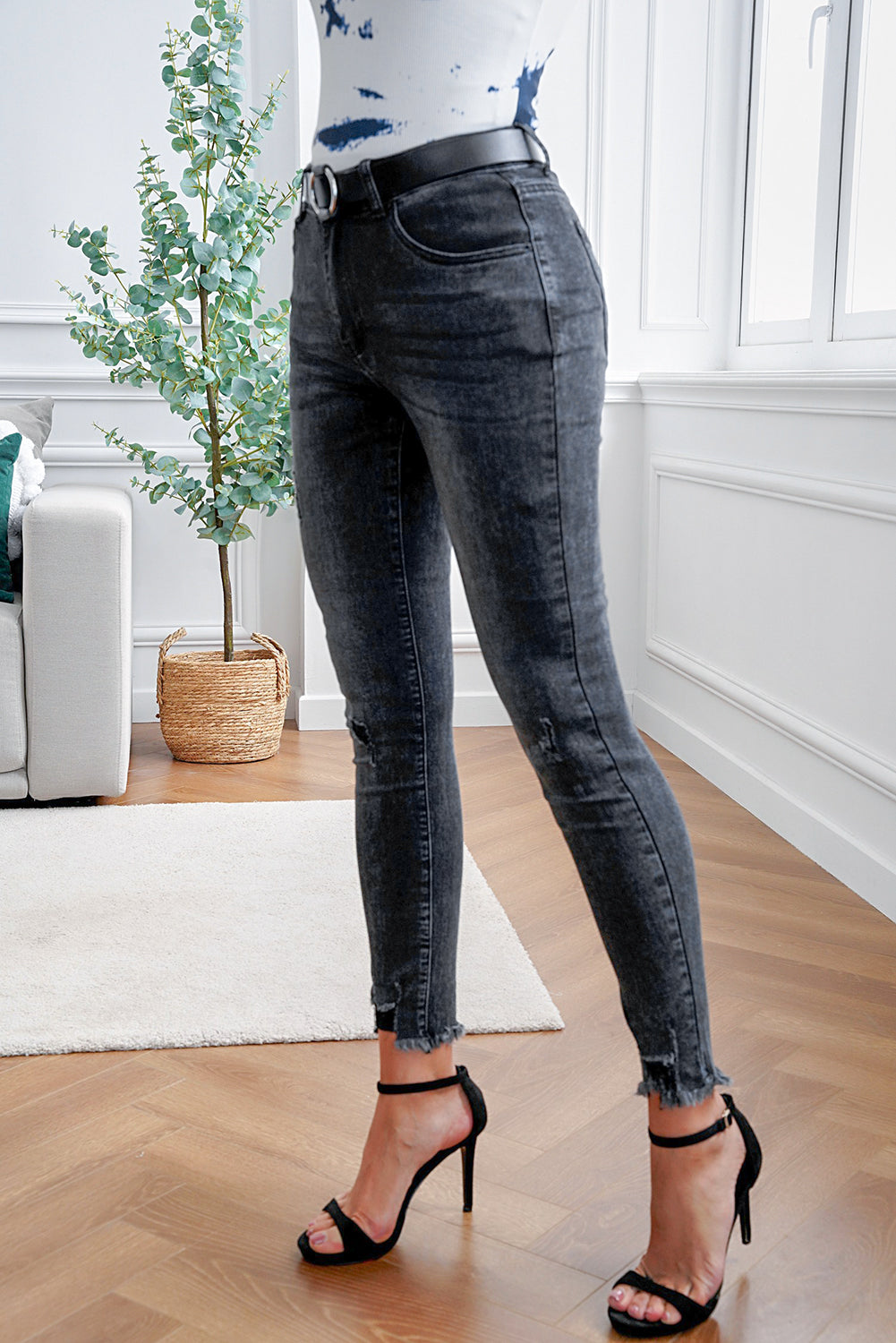 High Rise Frayed Ankle Skinny Jeans